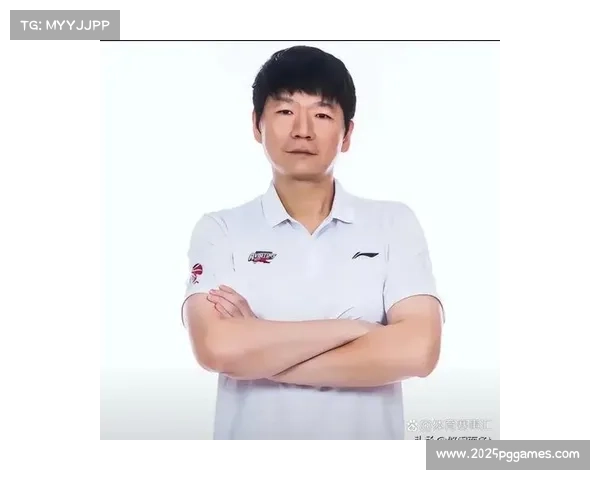 球迷借孔卡挺邱彪，创意助威标语亮相赛场